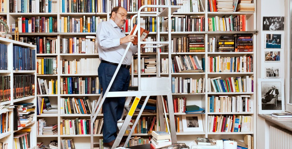 fotogramma del film Umberto Eco - La biblioteca del mondo