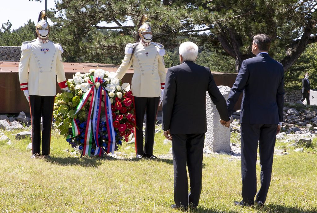 Foto Mattarella e Pahor LHC