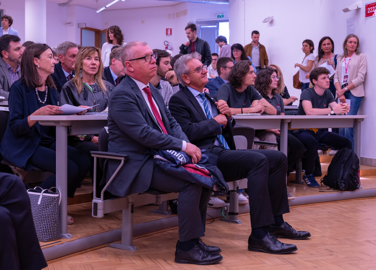 Talk in Aula Magna - platea e speaker